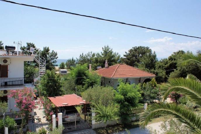 Imagen de los exteriores del Hotel America, Tasos. Foto 20