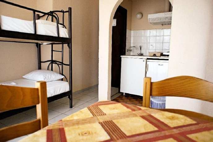 Imagen de la habitación del Hotel America, Tasos. Foto 17