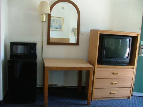 Imagen general del Hotel American Budget Inn And Suites-modesto. Foto 1