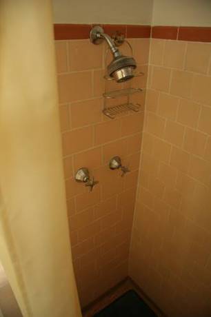 Imagen de la habitación del Hotel American Classic Inn. Foto 4