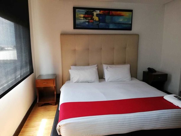 Imagen de la habitación del Hotel American Deluxe BC. Foto 7