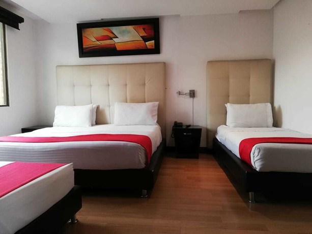 Imagen de la habitación del Hotel American Deluxe BC. Foto 10