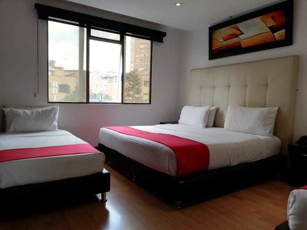 Imagen de la habitación del Hotel American Deluxe BC. Foto 14