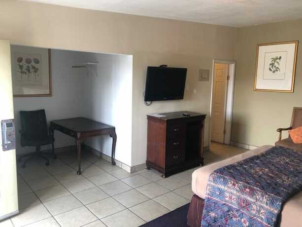 Imagen general del Hotel American Executive Inn. Foto 2