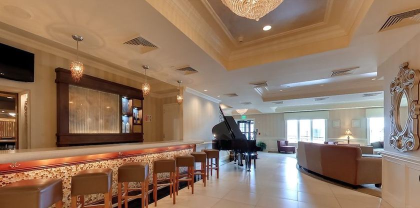 Imagen del bar/restaurante del Hotel American, Freehold. Foto 6