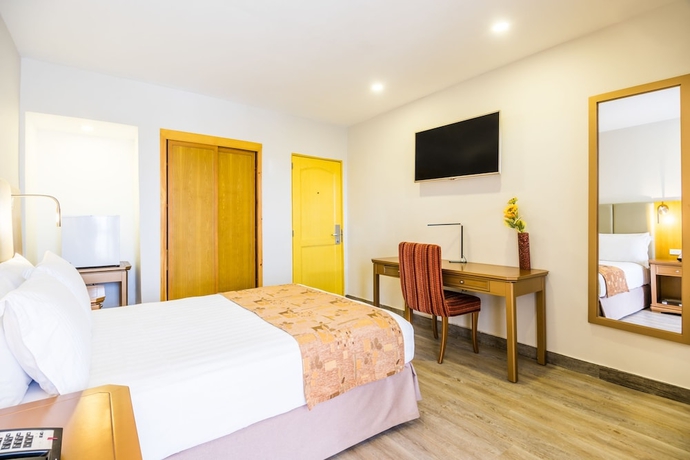 Imagen de la habitación del Hotel American Golf. Foto 5