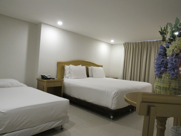 Imagen de la habitación del Hotel American Golf. Foto 10