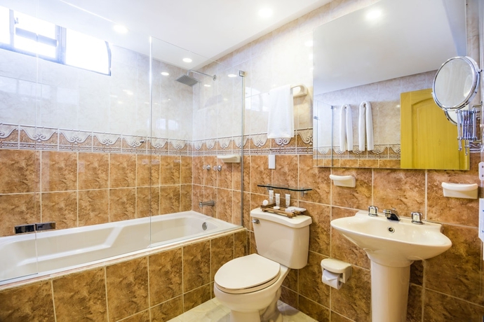 Imagen de la habitación del Hotel American Golf. Foto 12