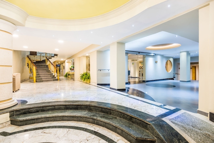 Imagen de los interiores del Hotel American Golf. Foto 15