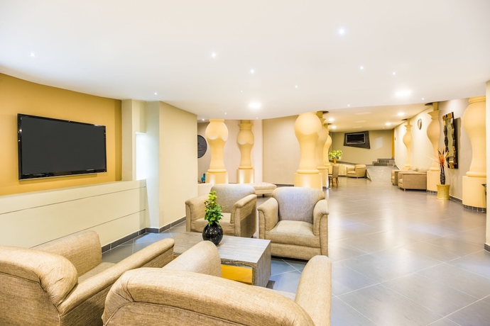 Imagen de los interiores del Hotel American Golf. Foto 16