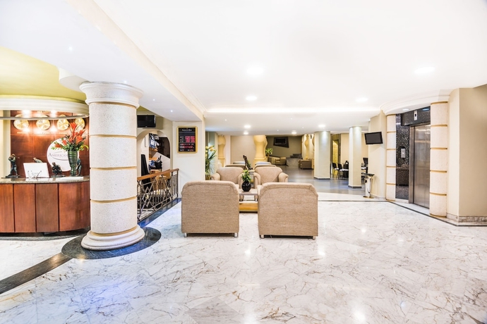 Imagen de los interiores del Hotel American Golf. Foto 19