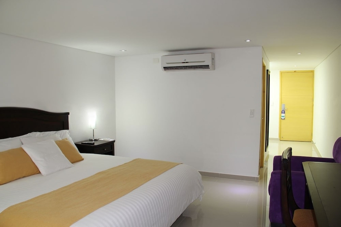 Imagen de la habitación del Hotel American Golf. Foto 13