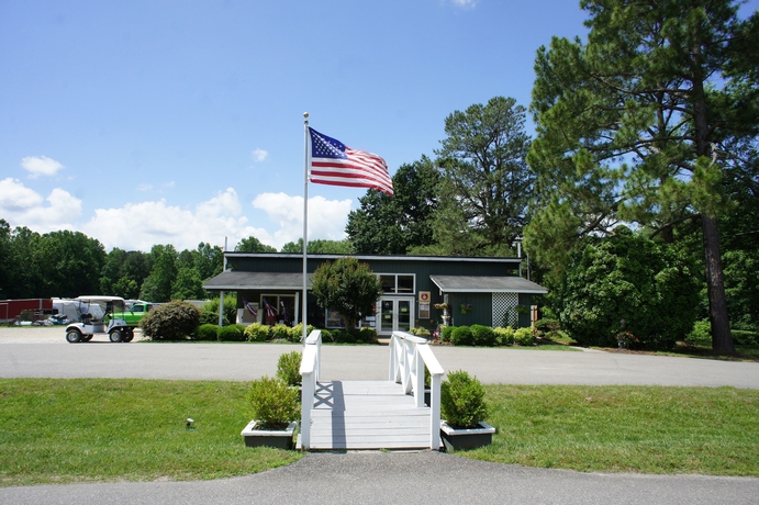 Imagen general del Hotel American Heritage Rv Park. Foto 5