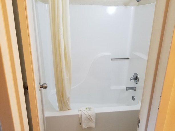 Imagen de la habitación del Hotel American Inn Chesapeake &ndash; Portsmouth. Foto 16