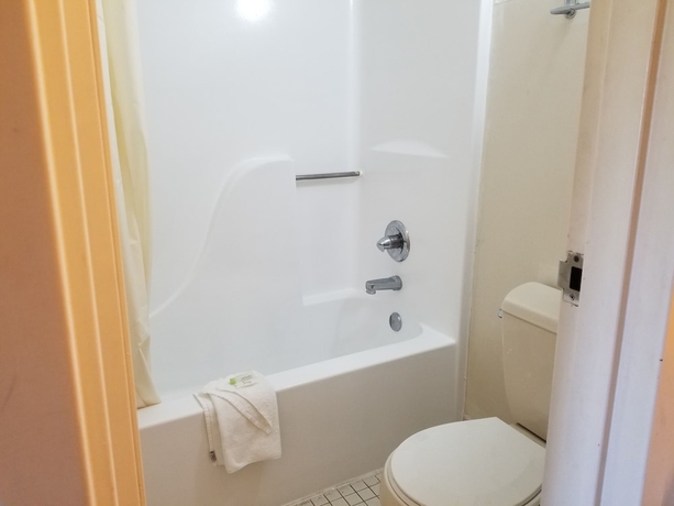 Imagen de la habitación del Hotel American Inn Chesapeake &ndash; Portsmouth. Foto 17