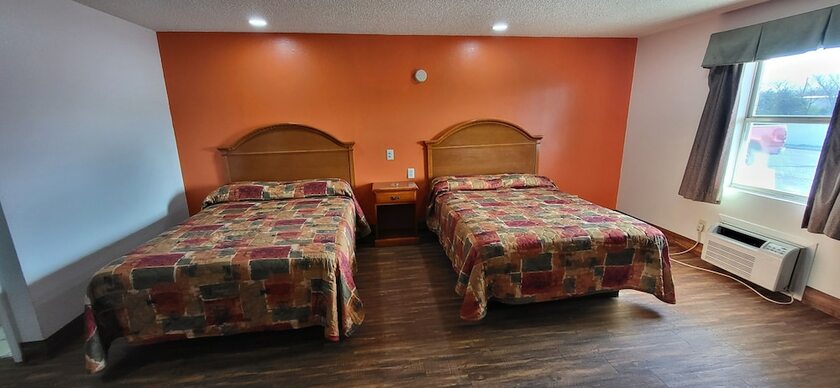 Imagen de la habitación del Hotel American Inn Cleburne. Foto 15