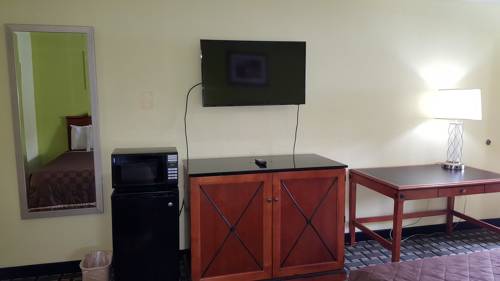 Imagen de la habitación del Hotel American Inn, Columbia. Foto 8