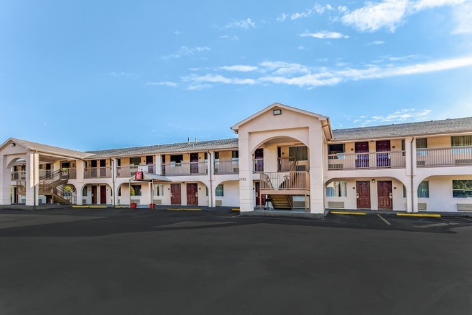 Imagen general del Hotel American Inn. Foto 1