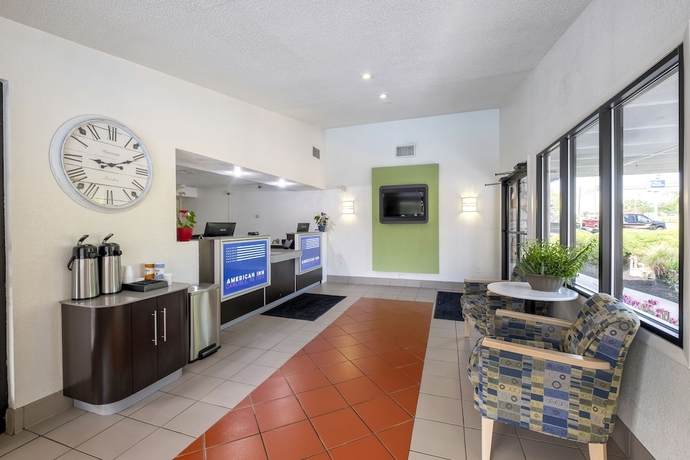 Imagen del bar/restaurante del Hotel American Inn. Foto 3