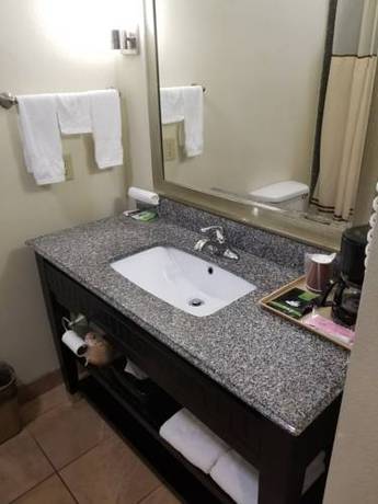 Imagen de la habitación del Hotel American Inn Madill. Foto 10