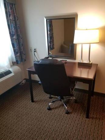 Imagen de la habitación del Hotel American Inn Madill. Foto 12