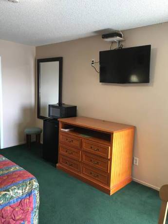 Imagen de la habitación del Hotel American Inn Motel. Foto 6