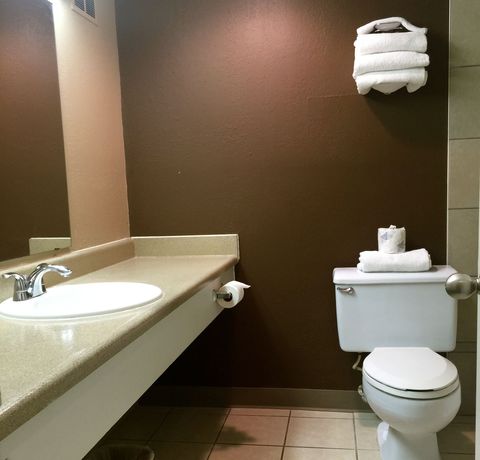 Imagen de la habitación del Hotel American Inn North Kansas City. Foto 11