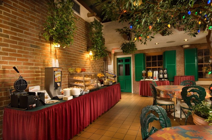 Imagen del bar/restaurante del Hotel American Inn Of Bethesda. Foto 3