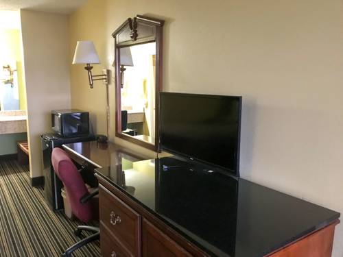 Imagen de la habitación del Hotel American Inn Of Orangeburg. Foto 6