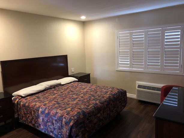 Imagen de la habitación del Hotel American Inn Ontario. Foto 9