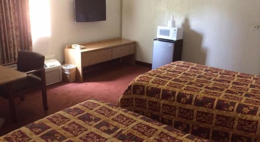 Imagen de la habitación del Hotel American Inn Ontario. Foto 15