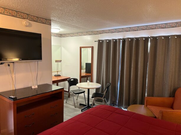 Imagen de la habitación del Hotel American Inn, Perris. Foto 20