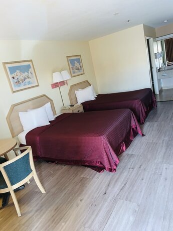 Imagen de la habitación del Hotel American Inn, Phoenix. Foto 14