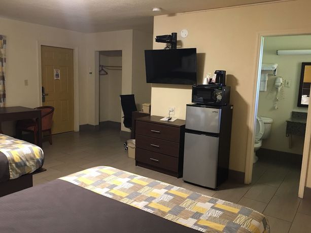 Imagen de la habitación del Hotel American Inn Punta Gorda. Foto 6