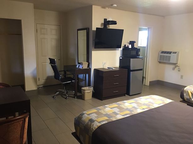 Imagen de la habitación del Hotel American Inn Punta Gorda. Foto 8