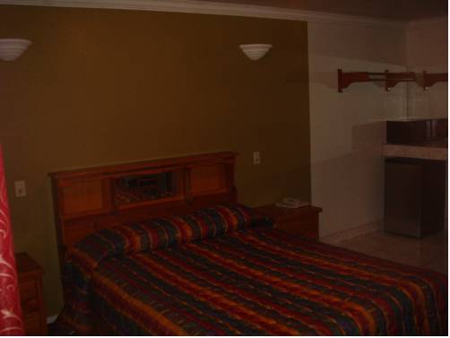 Imagen de la habitación del Hotel American Inn, Rosemead. Foto 6