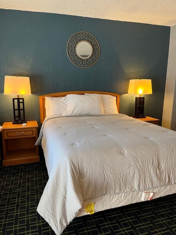 Imagen de la habitación del Hotel American Inn, Sacramento. Foto 9