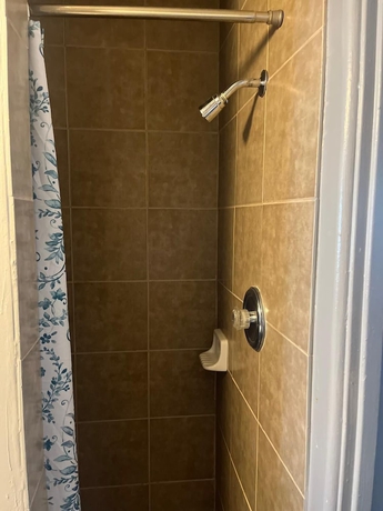 Imagen de la habitación del Hotel American Inn, Sacramento. Foto 13