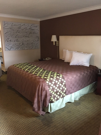 Imagen de la habitación del Hotel American Inn, Stockton. Foto 3