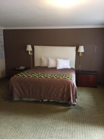 Imagen de la habitación del Hotel American Inn, Stockton. Foto 5