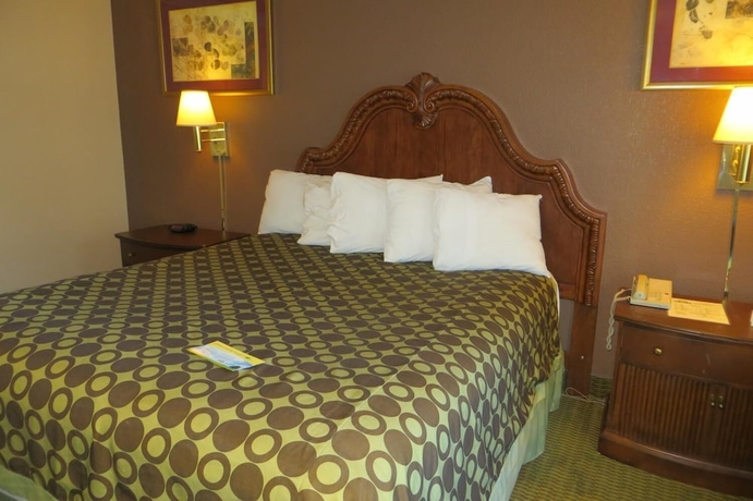 Imagen de la habitación del Hotel American Inn, Stockton. Foto 7