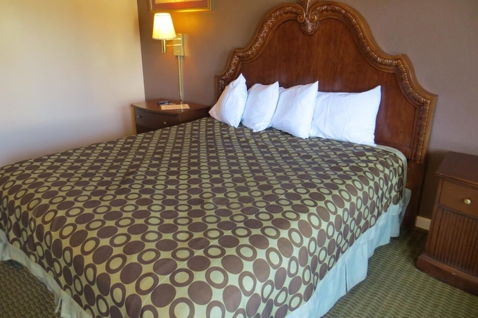 Imagen de la habitación del Hotel American Inn, Stockton. Foto 9