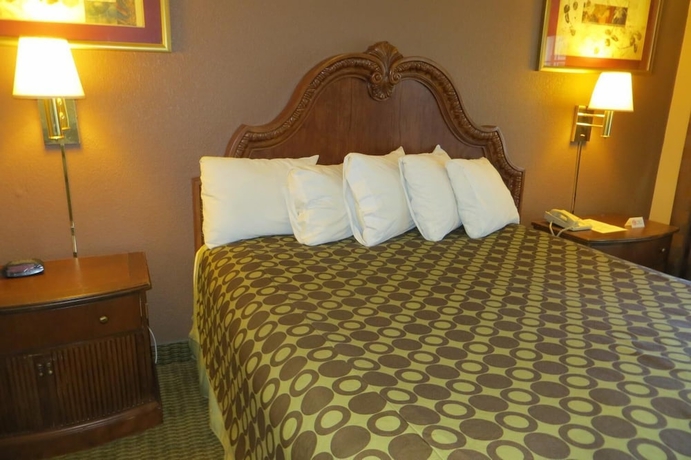 Imagen de la habitación del Hotel American Inn, Stockton. Foto 12