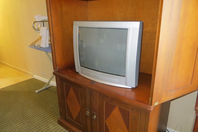 Imagen de la habitación del Hotel American Inn, Stockton. Foto 13
