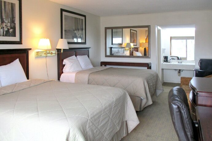 Imagen general del Hotel American Inn and Suites. Foto 14