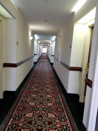 Imagen de los interiores del Hotel American Inn and Suites - High Point NC. Foto 13