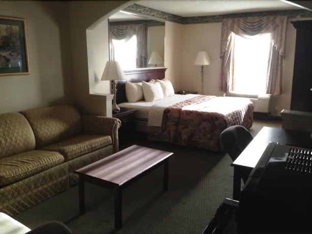 Imagen de la habitación del Hotel American Inn and Suites - High Point NC. Foto 4