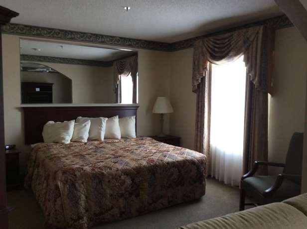 Imagen de la habitación del Hotel American Inn and Suites - High Point NC. Foto 5