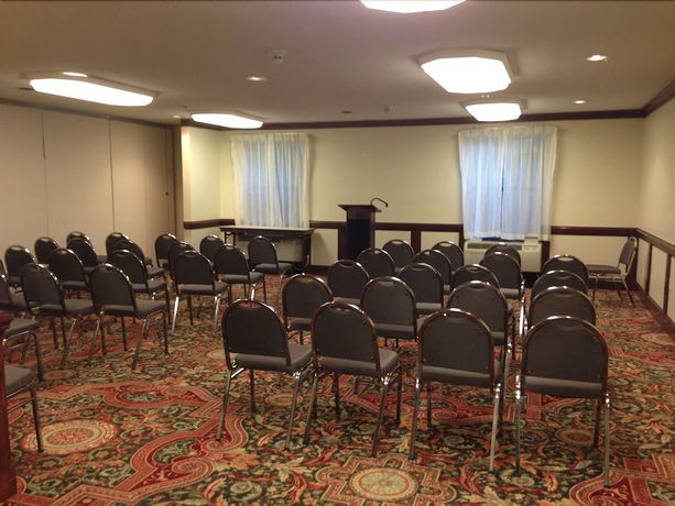 Imagen de los interiores del Hotel American Inn and Suites - High Point NC. Foto 14