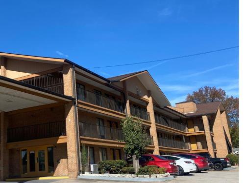 Imagen general del Hotel American Inn and Suites, Jonesboro. Foto 4